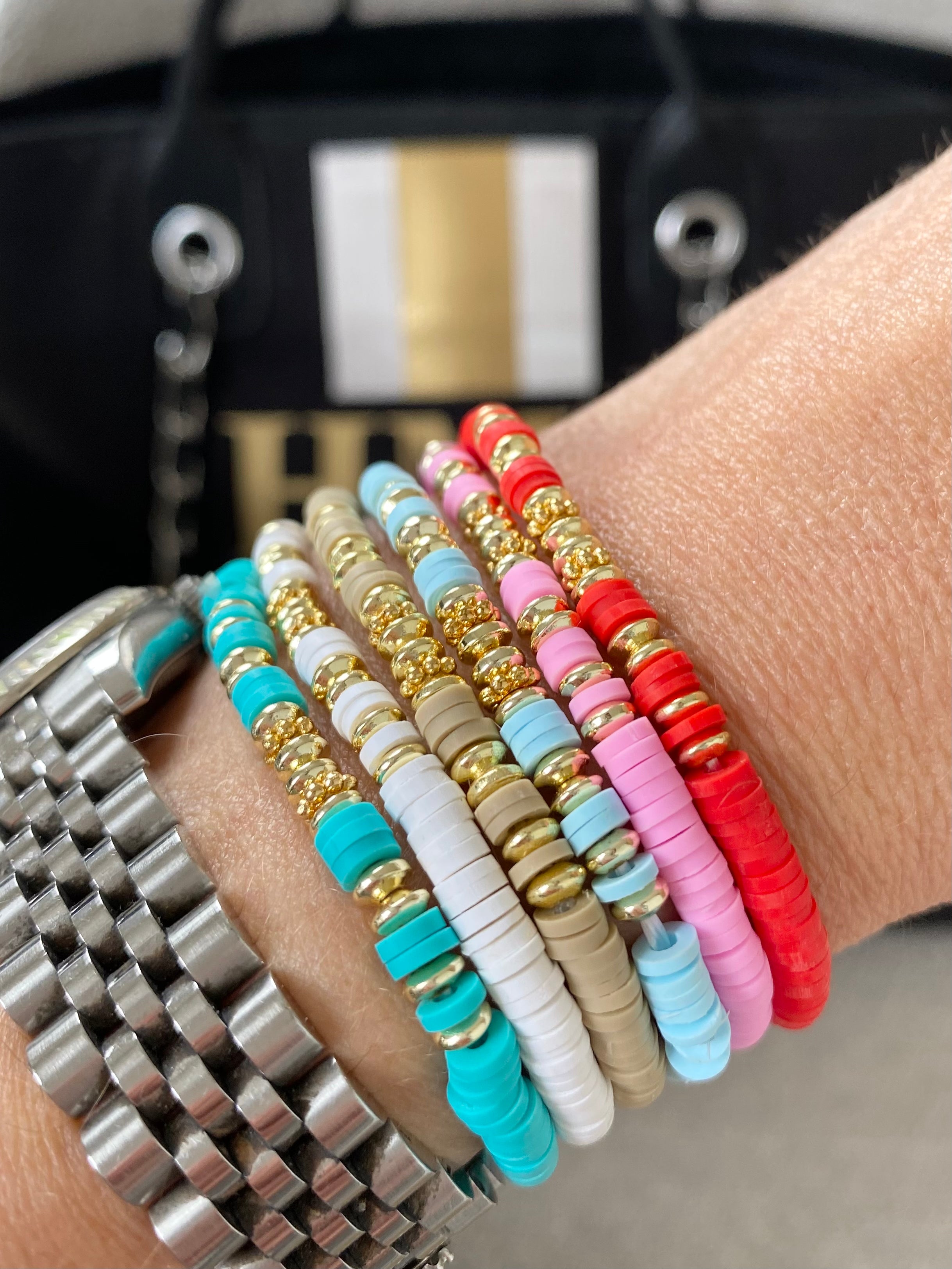 ‘Chora’ Heishi Bracelet with Gold Plated Beads Turquoise-Pink Waters 