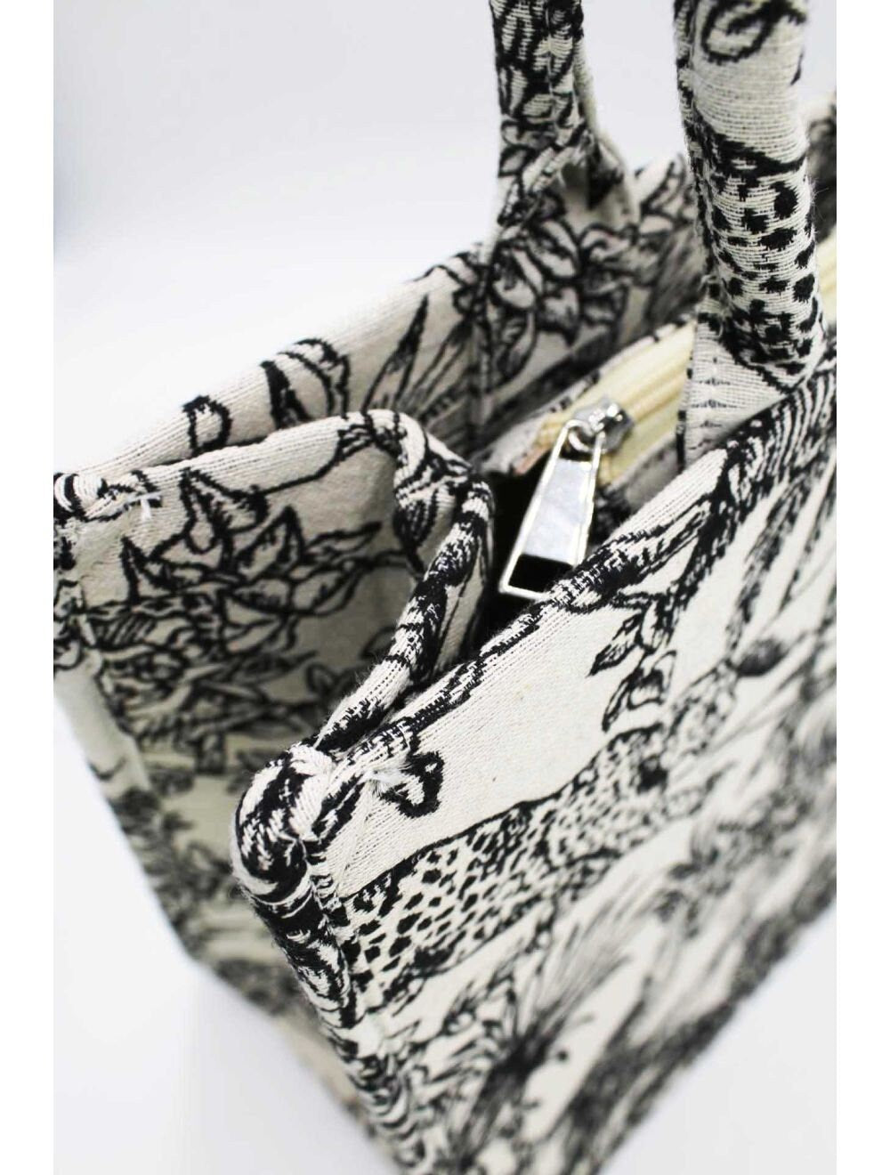 Black Tiger print canvas tote-Pink Waters 
